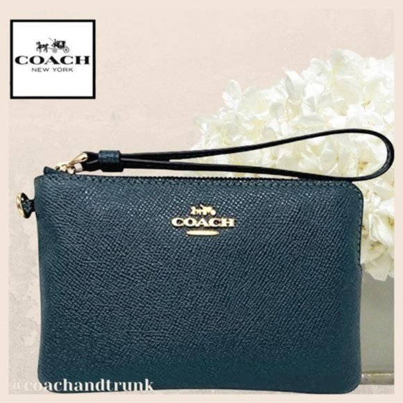 AUTHENTIC COACH Wristlet W/2 Gold Charms Forest Green Crossgrain Leather - Picture 1 of 12